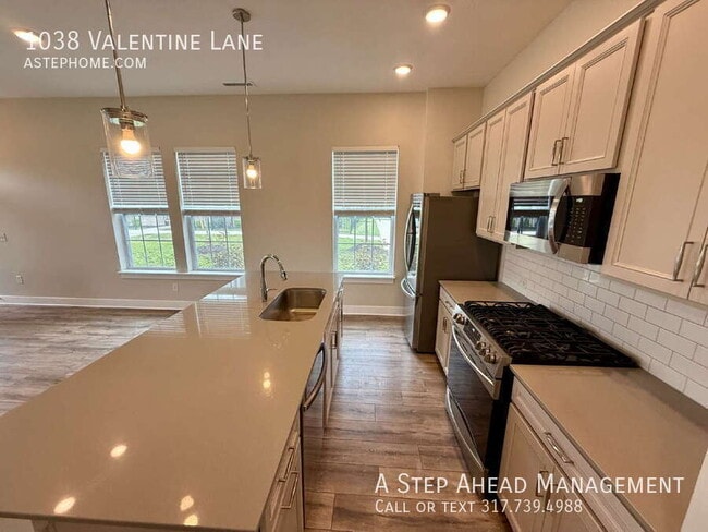 Building Photo - 1038 Valentine Ln