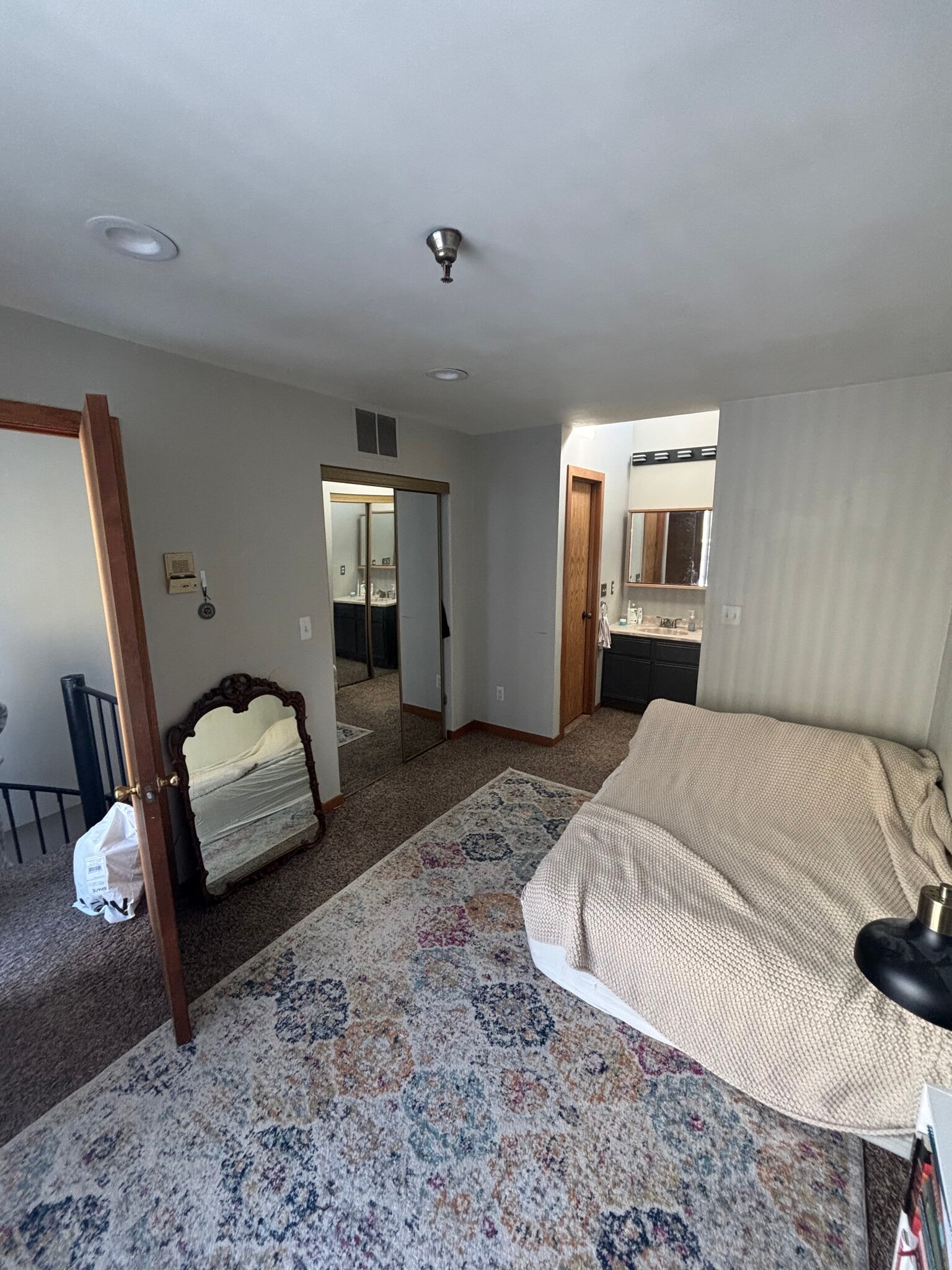 Building Photo - 206 S Ashley St