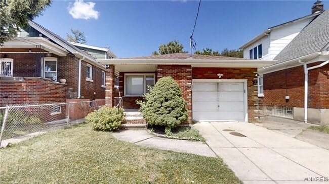 Primary Photo - 1734 Elmwood Ave