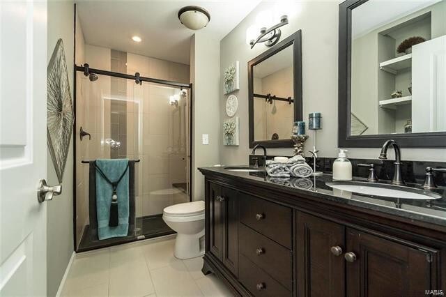 Building Photo - 429 Londondary Dr