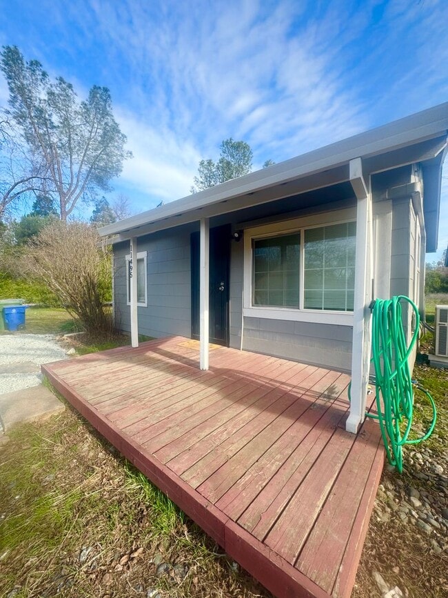 Building Photo - 11495 Hawley Rd
