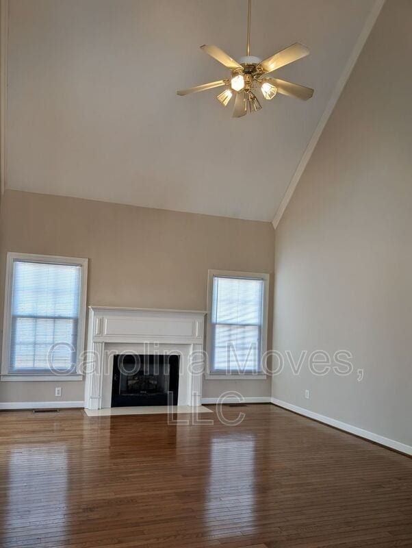 Building Photo - 33 Meadow Springs Ln