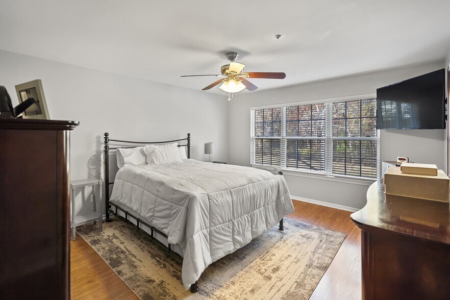 Primary Bedroom - 3202 Appleton Way