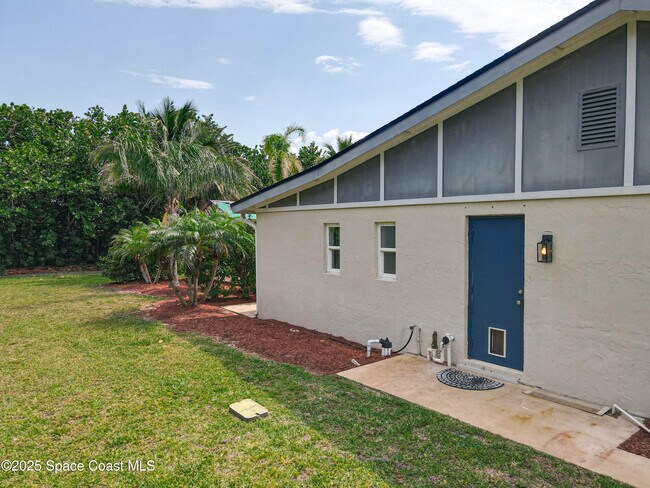 Building Photo - 201 Woody Cir