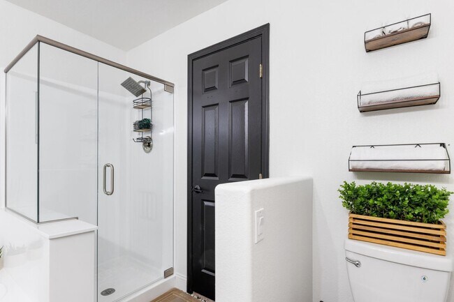 Building Photo - 4525 E Angela Dr