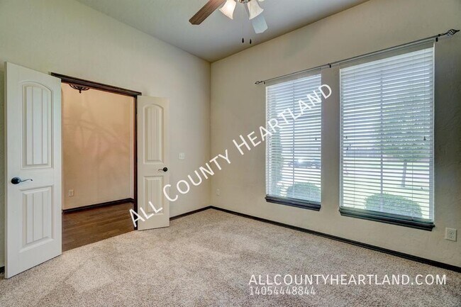 Building Photo - 232 SW 169th St