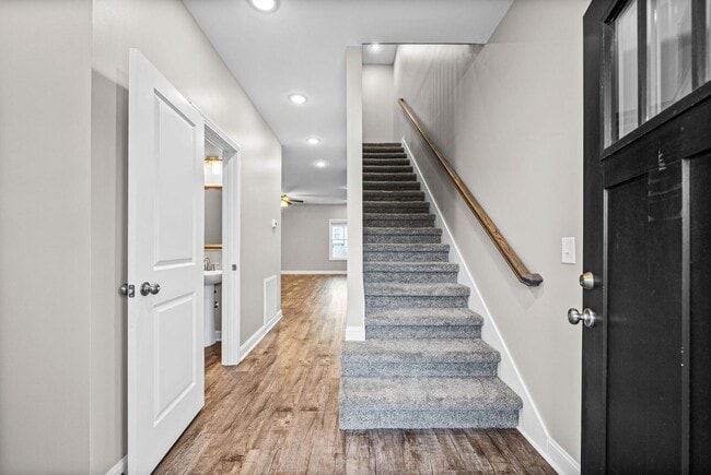 Building Photo - 1173 Meadowhill Ln