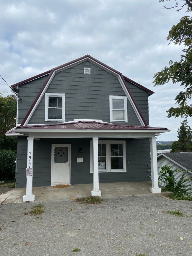 Building Photo - 1917 Market St