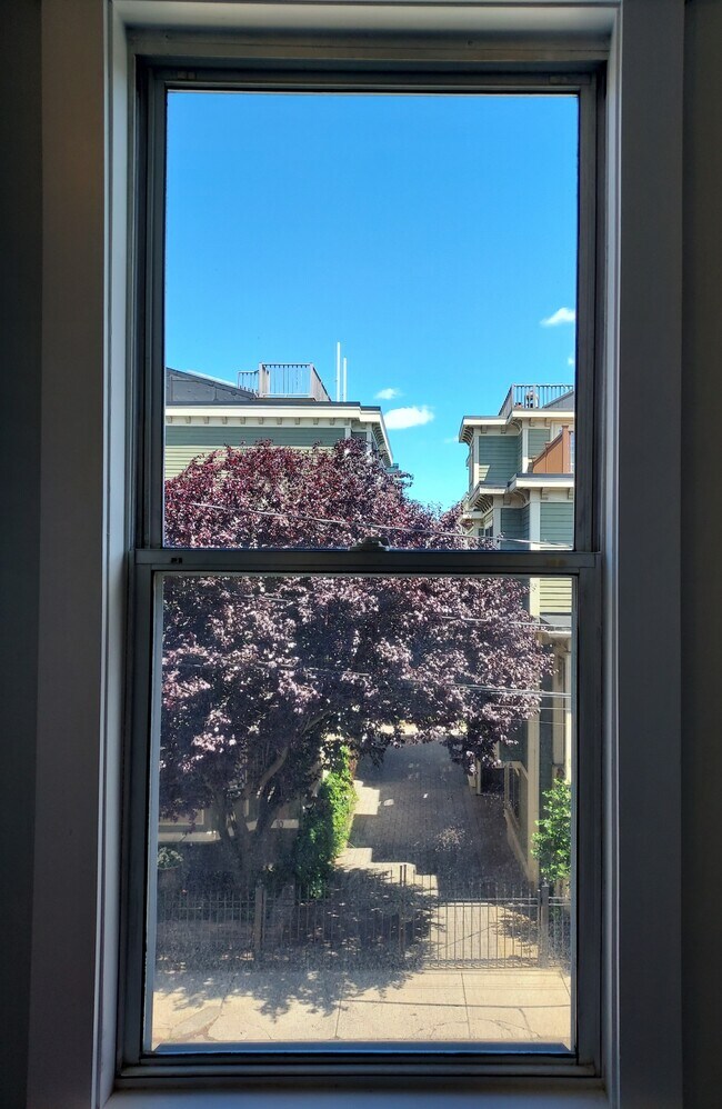 Building Photo - 9 Spring Garden St