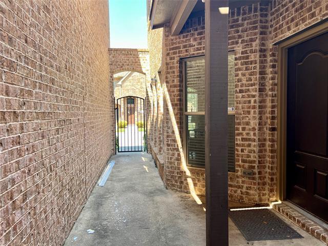 Building Photo - 4140 Comanche Dr