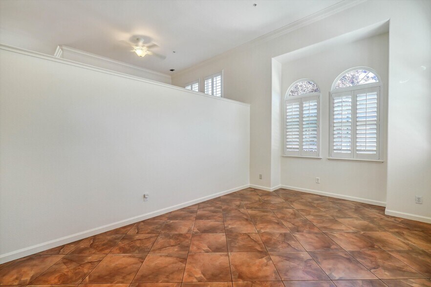 Building Photo - 378 Olive Hill Dr