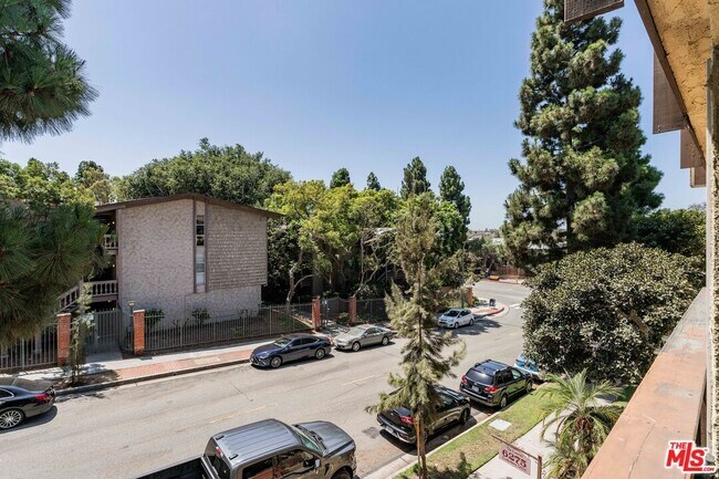 Building Photo - 6275 Canterbury Dr