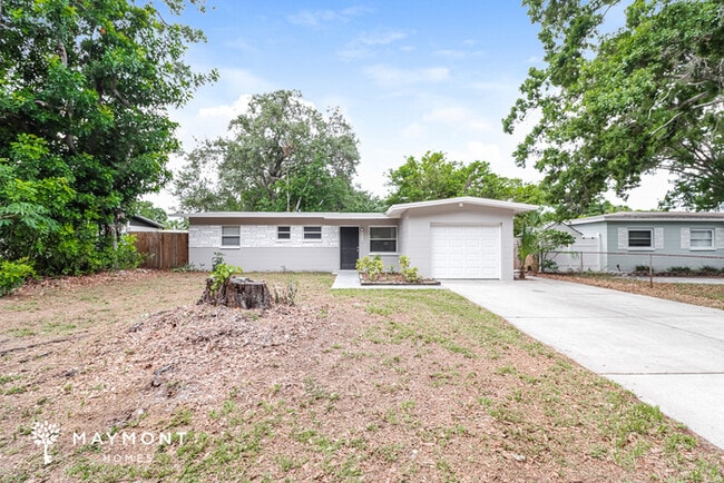 Building Photo - 5624 92nd Terrace N