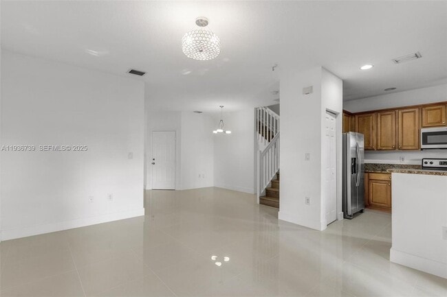 Building Photo - 10318 NW 30th Terrace