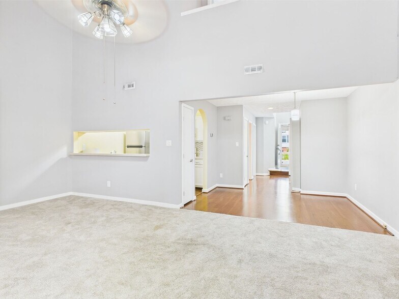 Building Photo - 6138 Rolling Forest Cir