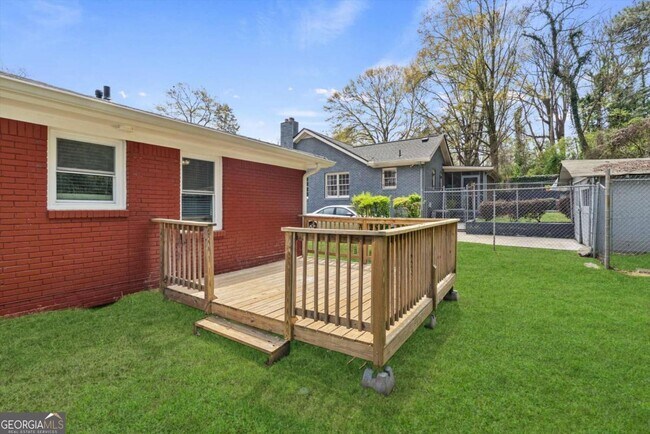 Building Photo - 628 S Evelyn Pl NW
