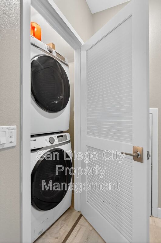 Building Photo - 1735 Artemisia Ct