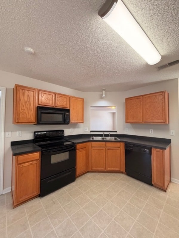 Building Photo - 412 Killian Green Dr