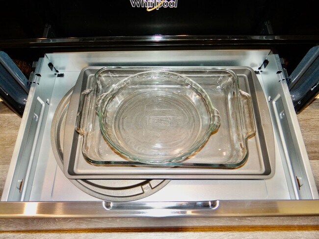 Building Photo - All Inclusive Seasonal Rental Available January 5-March 31st.