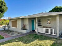 Building Photo - 53548 Avenida Vallejo