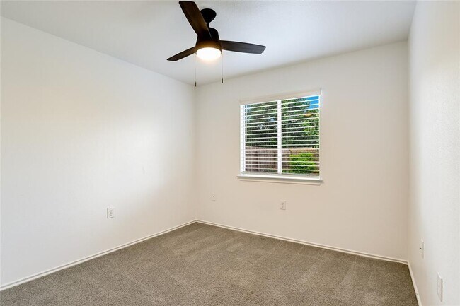 Building Photo - 1628 Poppy Seed Ln