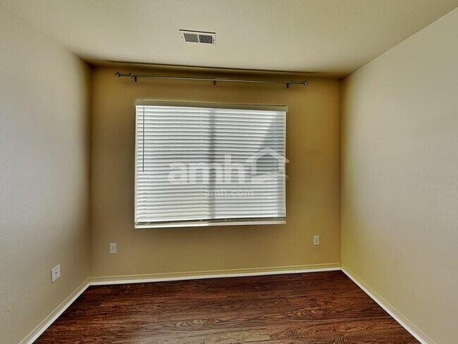 Building Photo - 2776 Willow Way