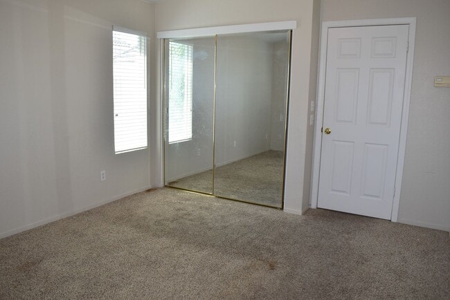 Building Photo - 6620 Verandah Ct