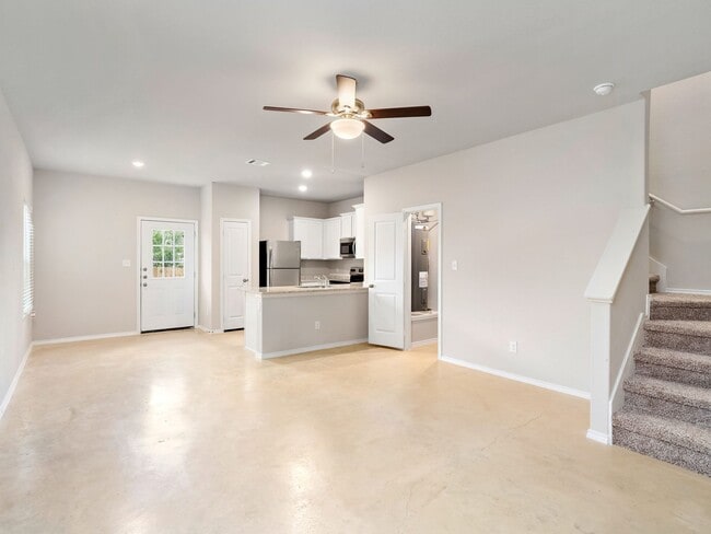 Building Photo - Modern 3-Bedroom Duplex with Garage & Private Yard