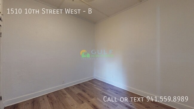 Building Photo - 1510 10th St W