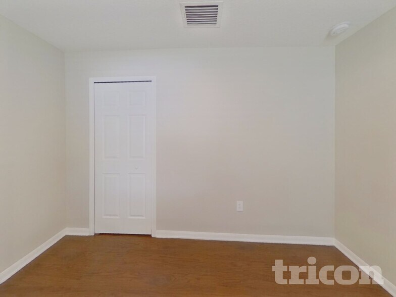 Building Photo - 31017 Stone Arch Ave