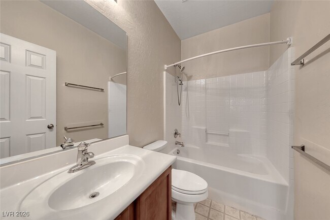 Building Photo - 2620 Lochleven Way