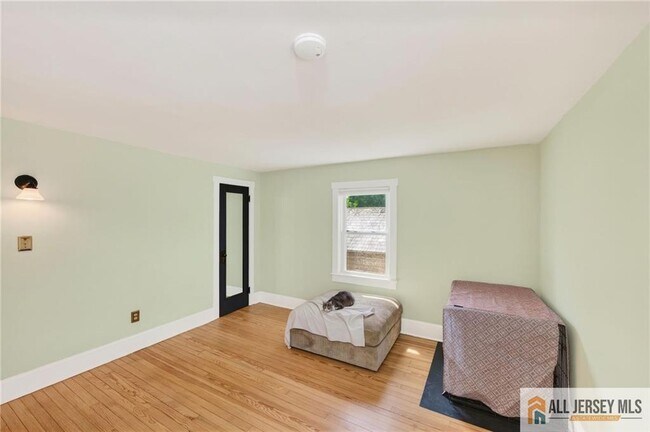 Building Photo - 12 Capner St
