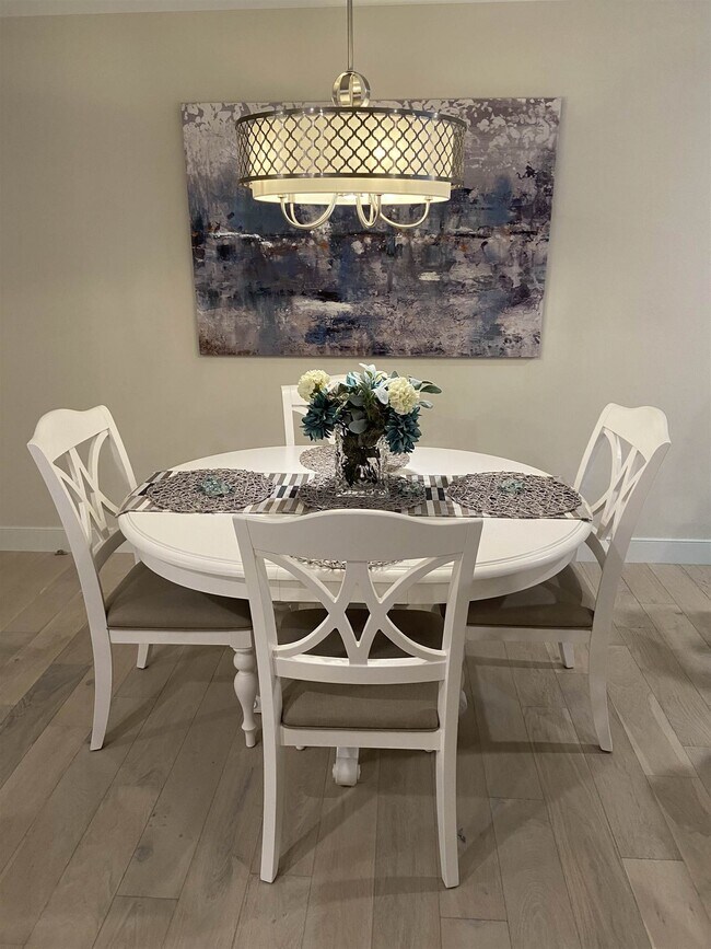 Building Photo - 2075 Lafayette Rd