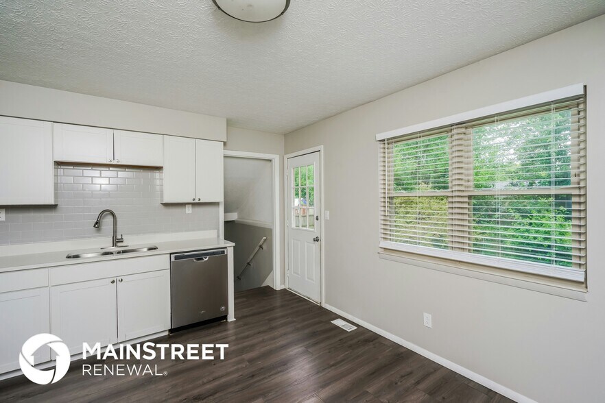 Building Photo - 5010 Tolkien Ct