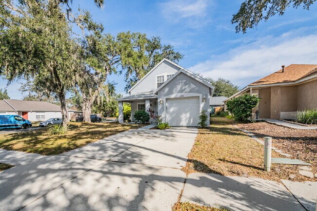 Building Photo - 6724 Summer Haven Dr