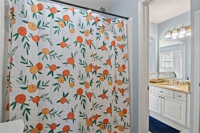 Building Photo - 5685 Lake Manor Trce