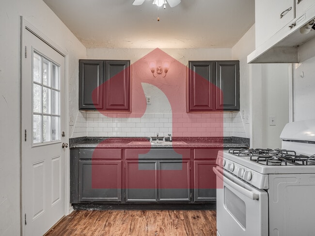 Building Photo - 2017 Downing St