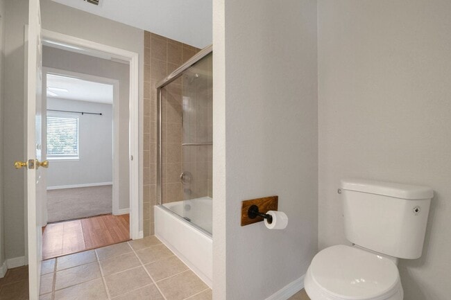 Building Photo - Spacious 4BR House in Citra