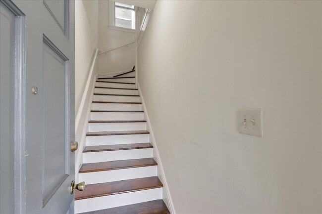 Building Photo - 12th Ave 1340-1342