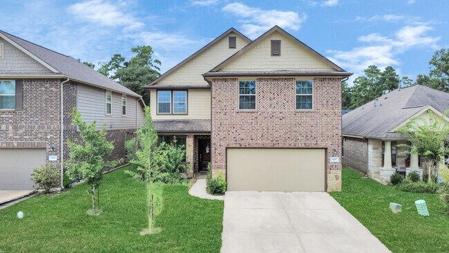 Primary Photo - 1437 Northwood Springs Dr