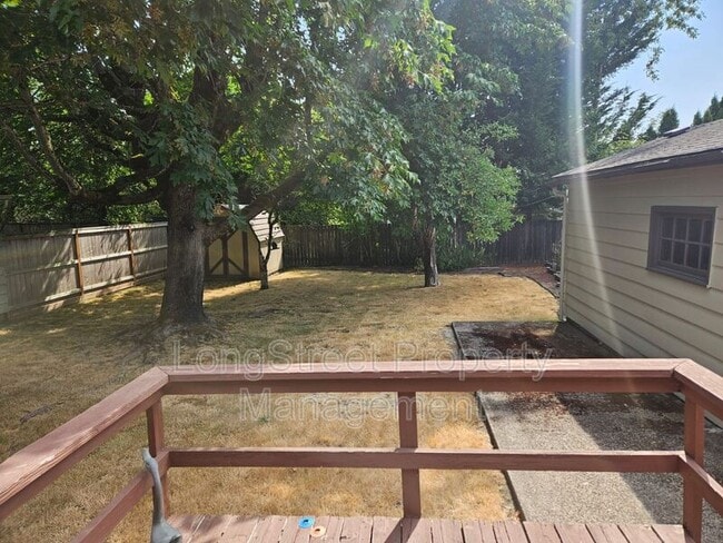 Building Photo - 911 NW 27th St