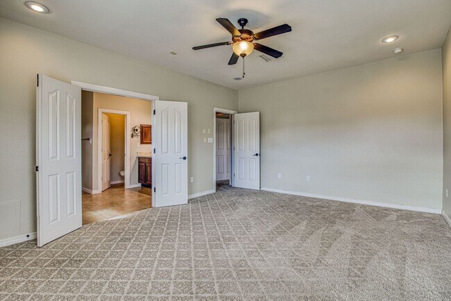 Building Photo - Beautiful Corner lot House