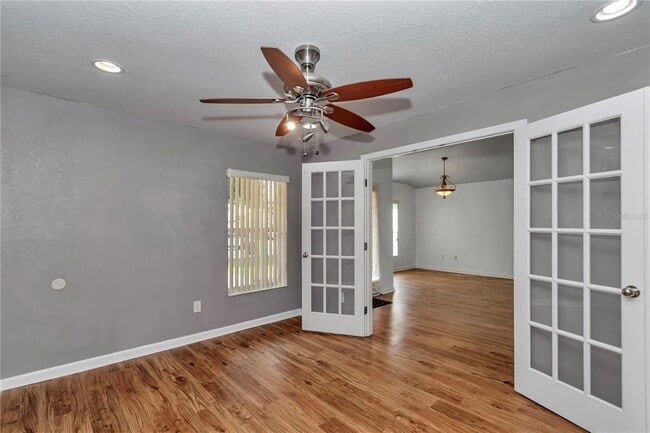 Building Photo - 5535 SW 41st St