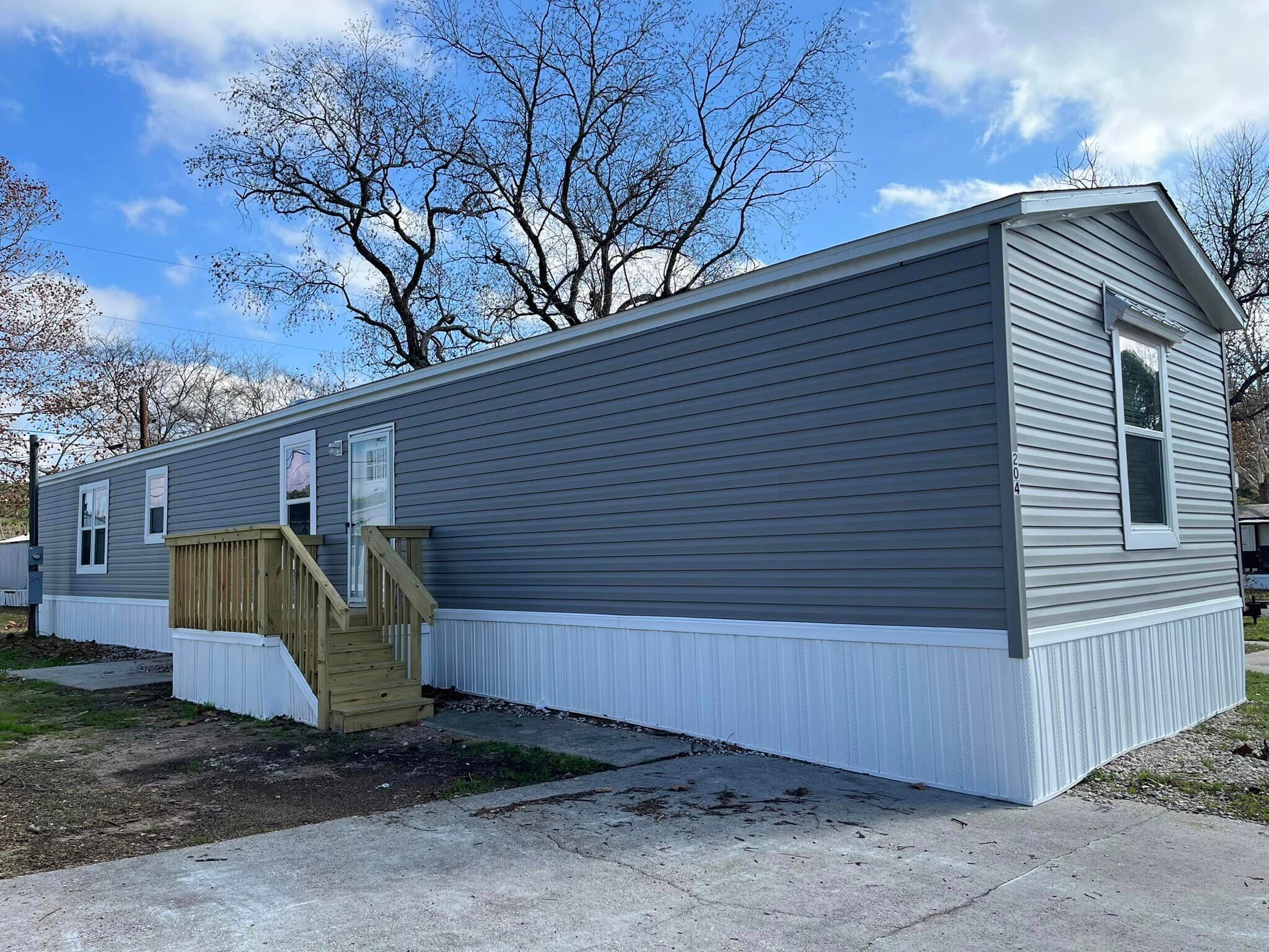 Building Photo - 204 Marie St