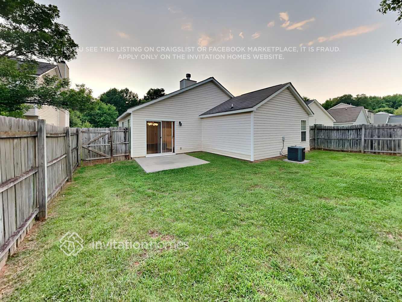 Building Photo - 11814 Stewarts Crossing Dr