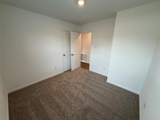Building Photo - 12010 William Trails Cir