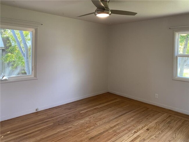 Building Photo - 2581 Buena Vista Ave