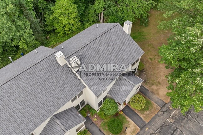 Building Photo - 65 Woodland Green