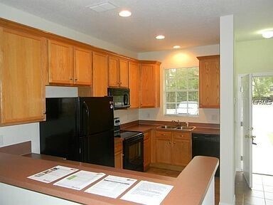 Building Photo - 2039 Fiesta Ridge Ct