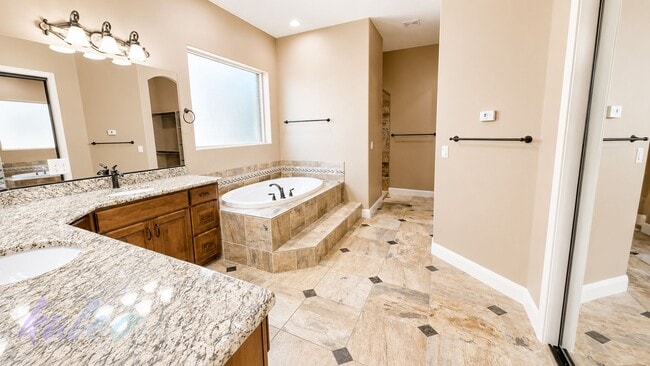 Building Photo - 3278 S Retreat Dr